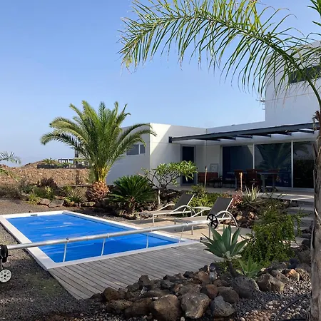 Majanicho Rock - With Heated Pool Villa *