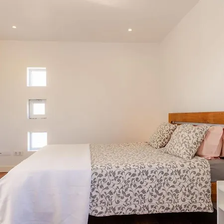 Willa Majanicho Rock - With Heated Pool *