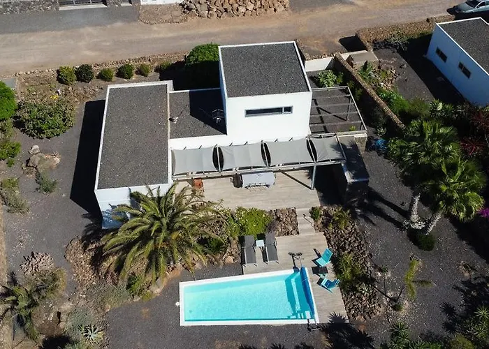 Majanicho Rock - With Heated Pool * Lajares