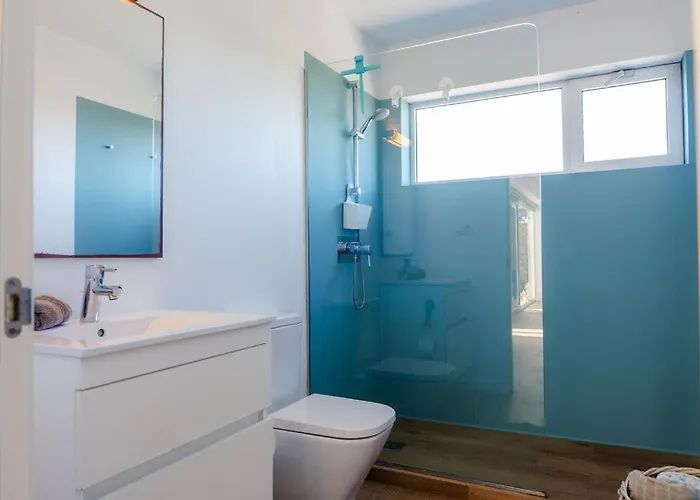 Majanicho Rock - With Heated Pool Villa