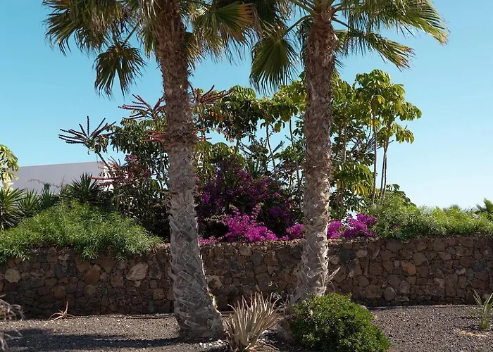 Majanicho Rock - With Heated Pool *